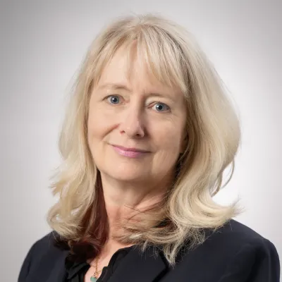 Headshot of Jo Bourne